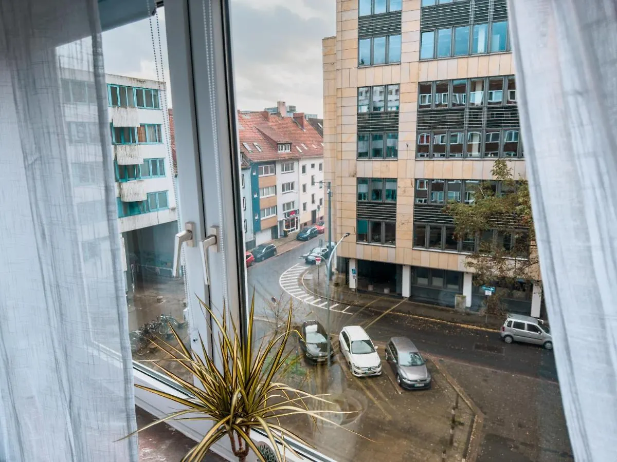 Immostay #6 - Ferienhaus 4 Zimmer Fuer 8 Personen, Wifi & Zentrum BRE Appartement