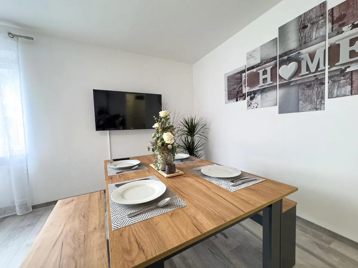 Appartement Immostay #6 - Ferienhaus 4 Zimmer Fuer 8 Personen, Wifi & Zentrum BRE
