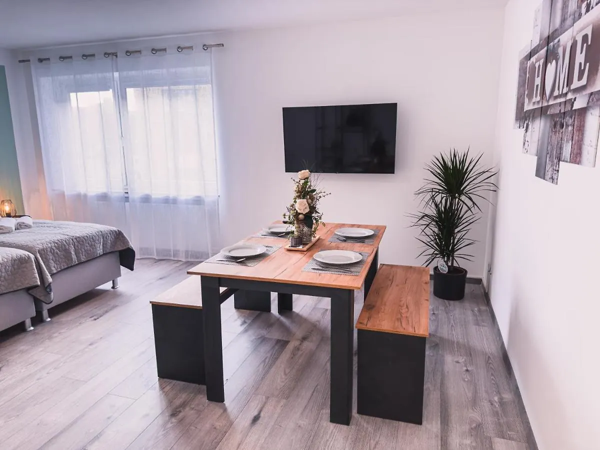 Immostay #6 - Ferienhaus 4 Zimmer Fuer 8 Personen, Wifi & Zentrum BRE 0*,