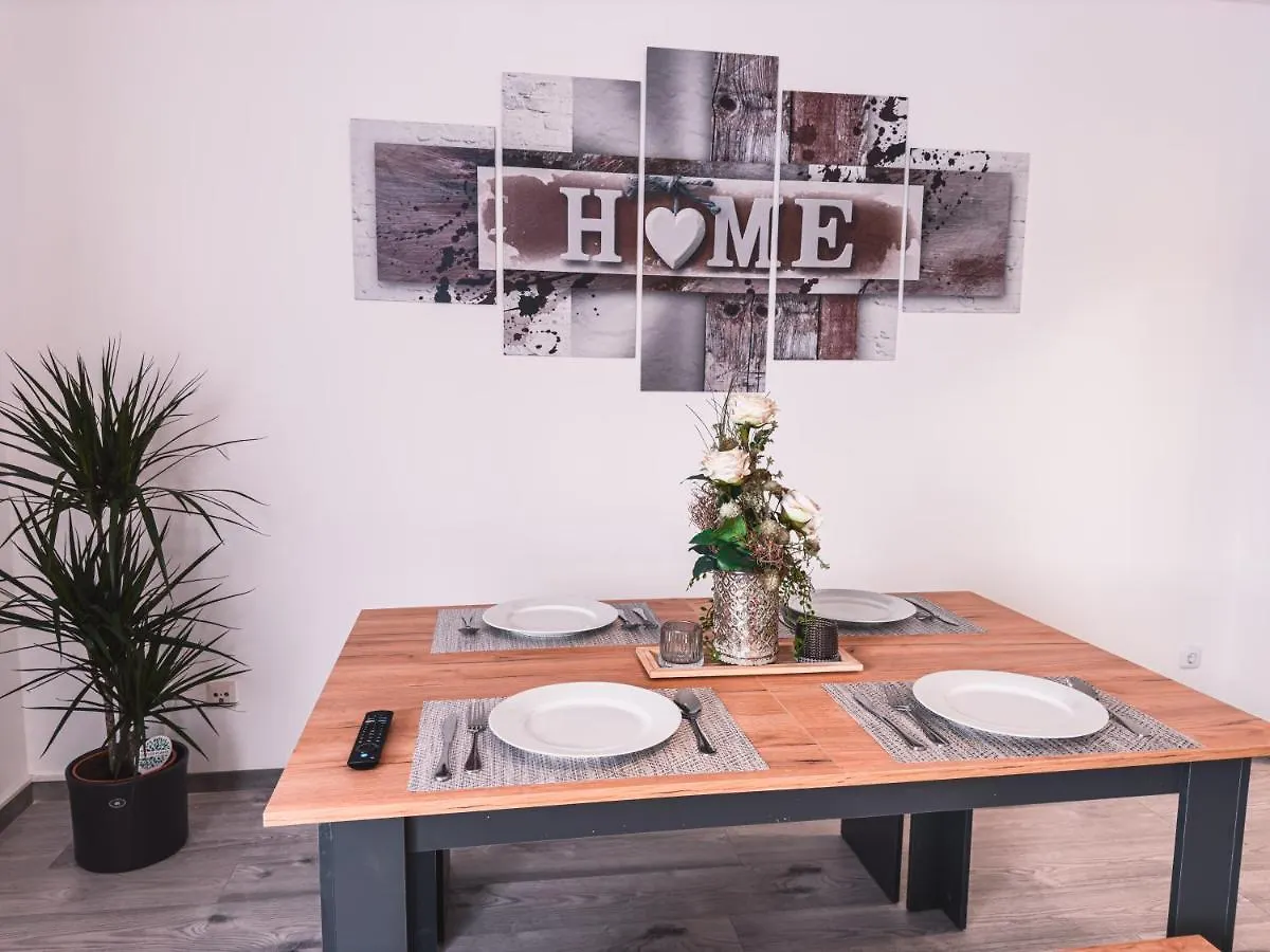 Appartement Immostay #6 - Ferienhaus 4 Zimmer Fuer 8 Personen, Wifi & Zentrum BRE