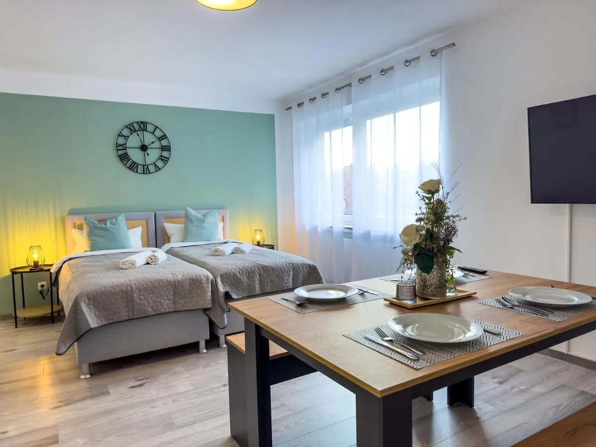 Immostay #6 - Ferienhaus 4 Zimmer Fuer 8 Personen, Wifi & Zentrum BRE