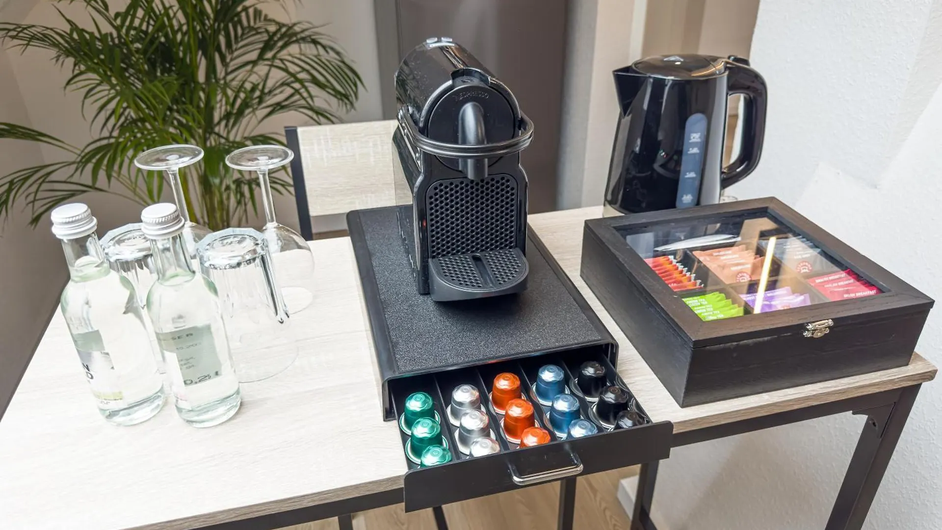 Immostay #6 - Ferienhaus 4 Zimmer Fuer 8 Personen, Wifi & Zentrum BRE Appartement
